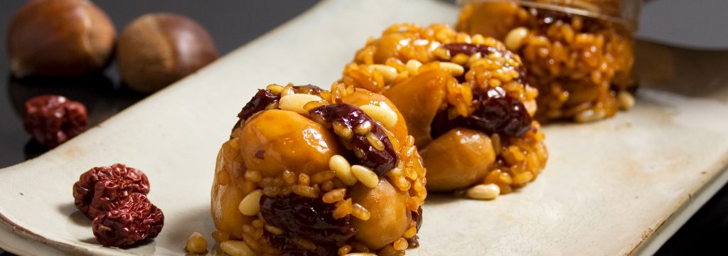 Chestnuts with dates and sweet rice